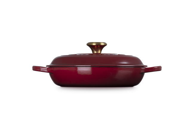 Cast Iron Signature Shallow CasseroleGarnet image number 3